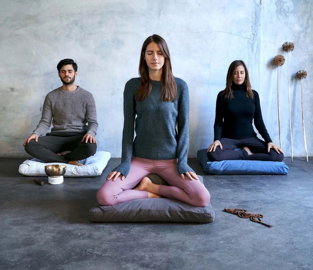 Why is buckwheat preferred for meditation cushions?