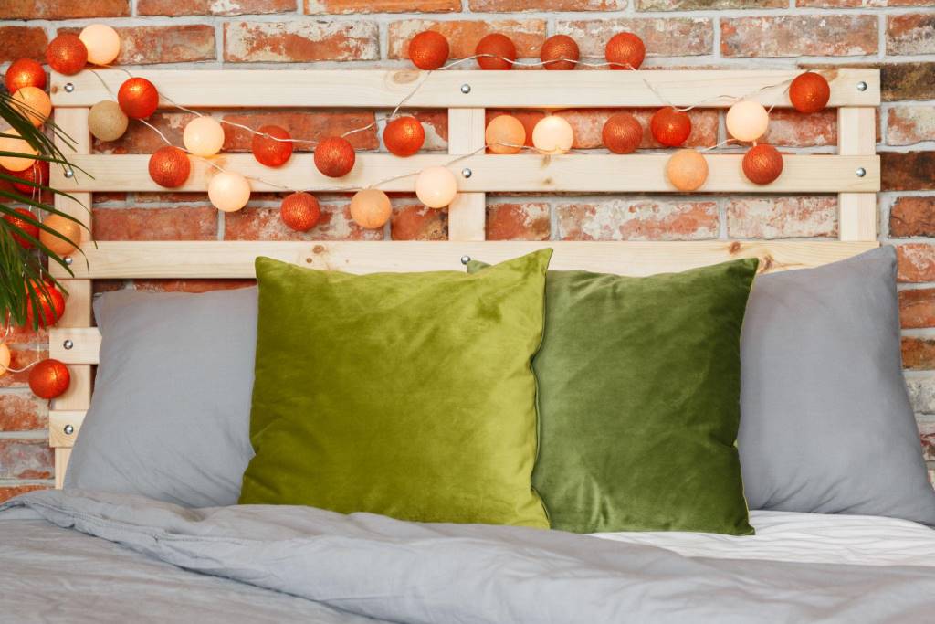 Stylish pillows and diy headbord